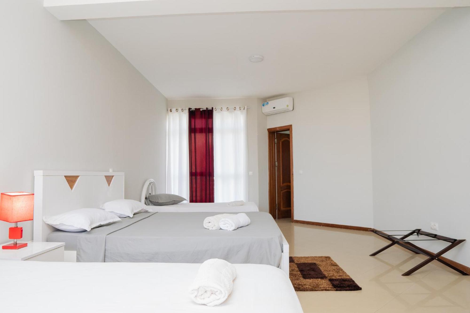 Praia Guest House Exterior photo